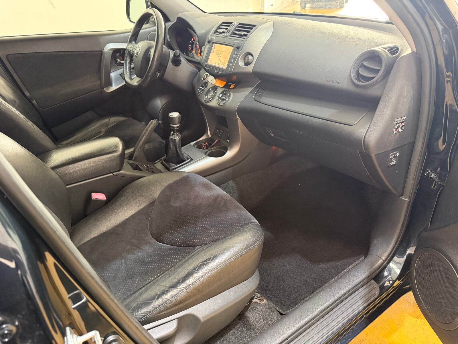 TOYOTA Rav4 2.2 D4D Active 4x4