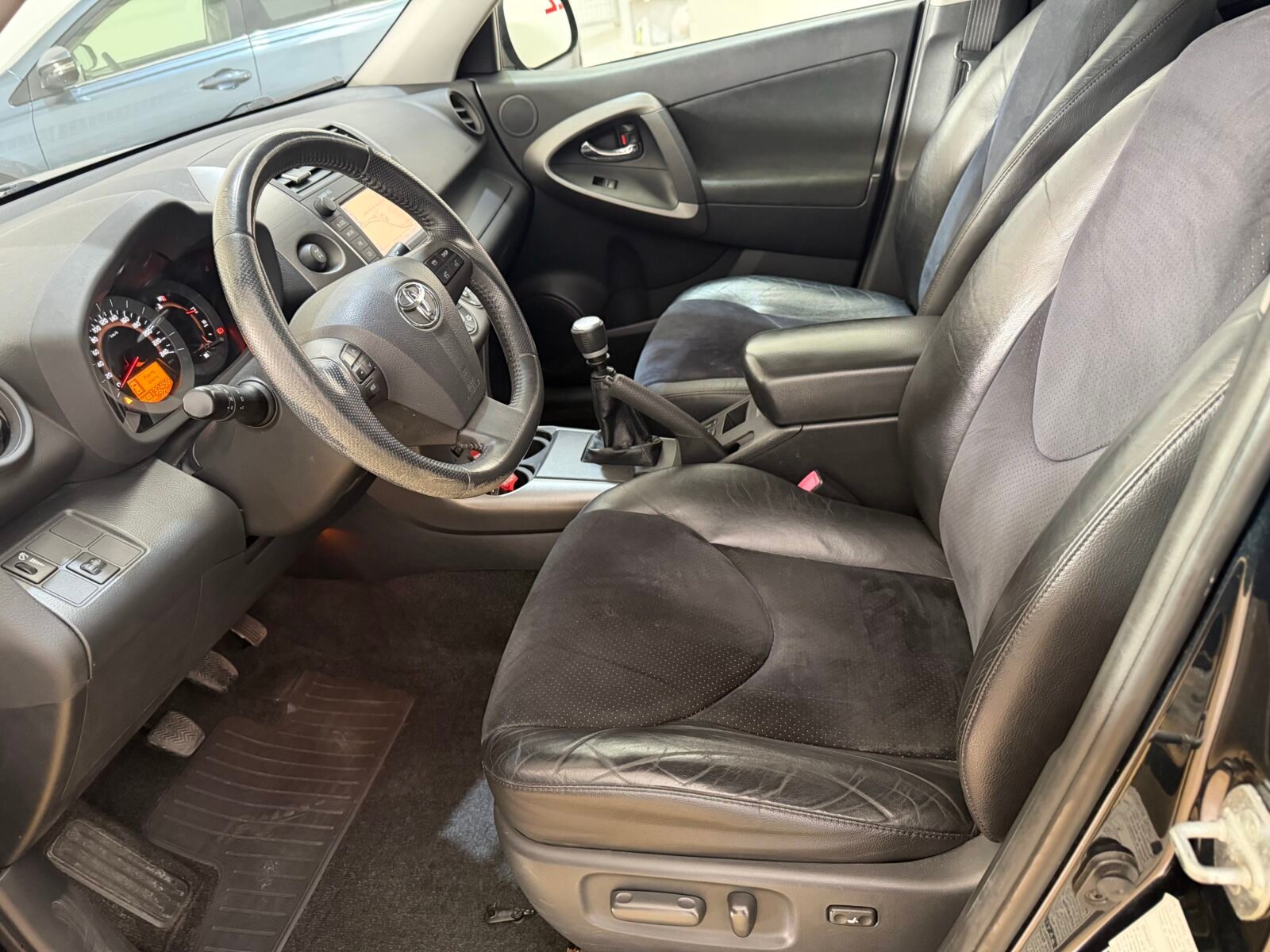 TOYOTA Rav4 2.2 D4D Active 4x4