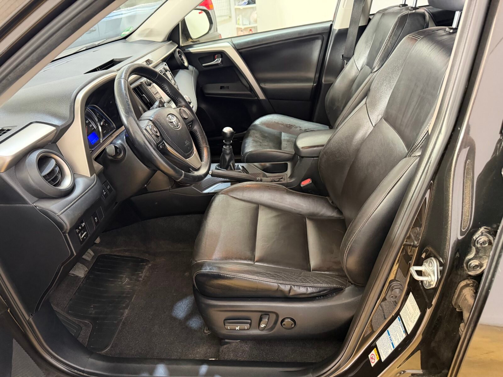 TOYOTA Rav4 150D AWD Executive