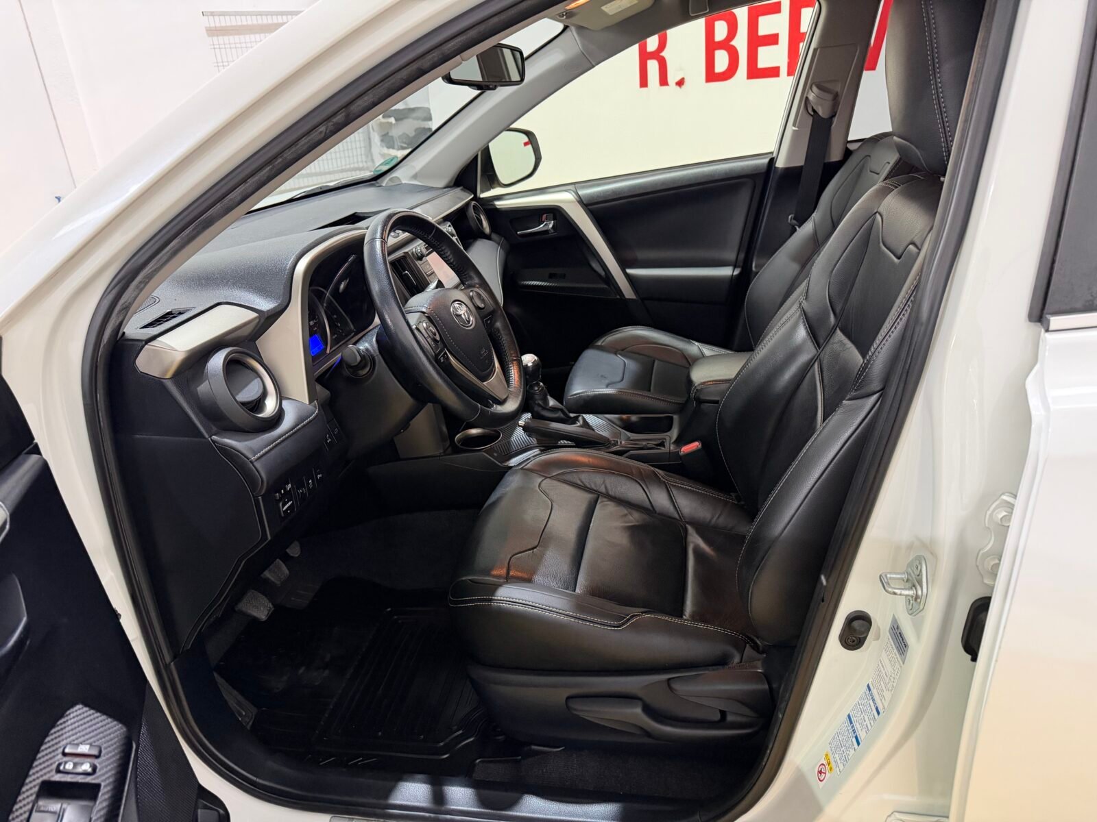 TOYOTA Rav4 Excutive