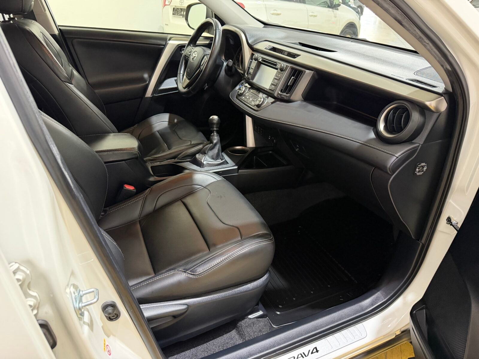 TOYOTA Rav4 Excutive