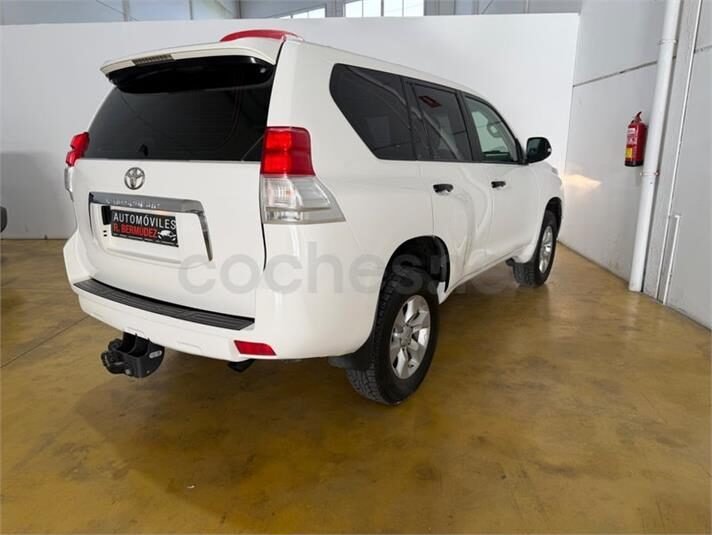 TOYOTA Land Cruiser 3.0 D4D NX