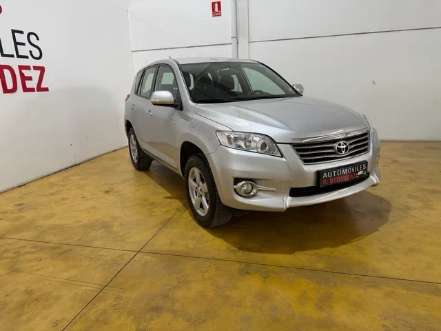 TOYOTA Rav4 2.2 D4D Advance 4x4