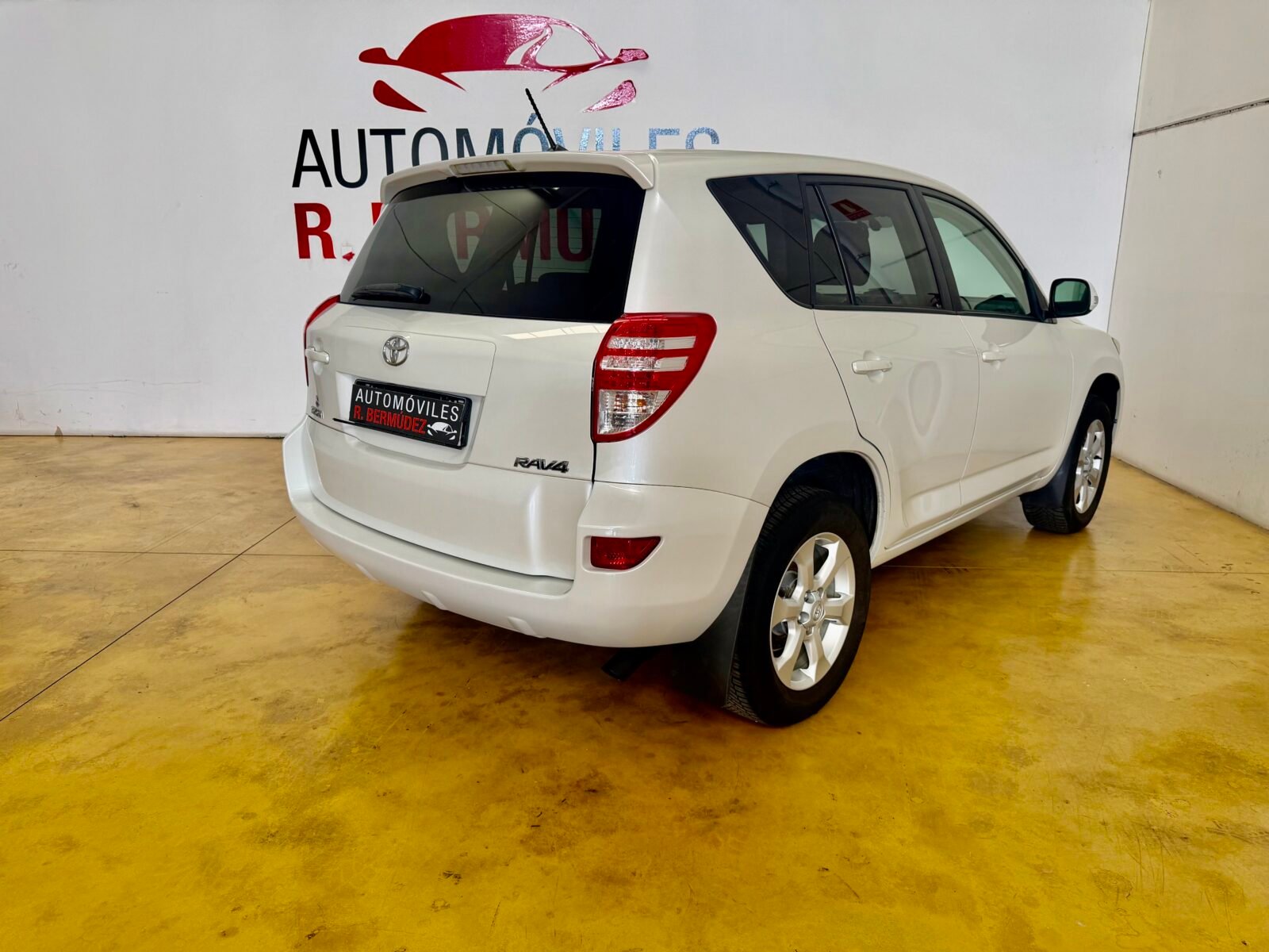 TOYOTA Rav4